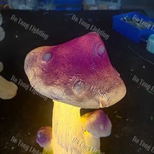 Lampes en fibre de verre en forme de champignons pour parcs à thème, centres commerciaux, stations balnéaires et aménagements paysagers de jardins fantastiques - Product Image 2