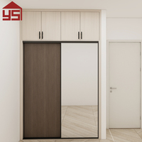Armoire en bois contemporaine en forme de L, directement de l'usine, avec étagères ouvertes pour projet de dressing