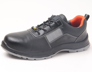 <span class=keywords><strong>SAIAN</strong></span> Bottes de travail pour hommes avec semelle extérieure en PU Embout en acier antidérapant/résistant à l'huile Caractéristiques de sécurité Semelle intérieure respirante pour la construction - Product Image 2