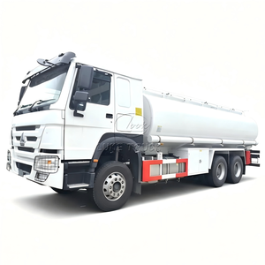 รถบรรทุกติดตั้งถังน้ำมันเชื้อเพลิง 15m³-28m³ Sinotruk Howo 6X4 รถบรรทุกถังน้ำมันดีเซล รถบรรทุกถังน้ำมันเชื้อเพลิงแบบครบชุด รถบรรทุกเติมน้ำมัน - Product Image 1