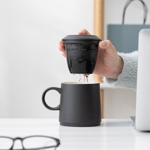 Mug en céramique mat créatif de 375 ml, design minimaliste <span class=keywords><strong>personnalisé</strong></span>, <span class=keywords><strong>tasse</strong></span> <span class=keywords><strong>avec</strong></span> couvercle, <span class=keywords><strong>infuseur</strong></span> <span class=keywords><strong>à</strong></span> thé, filtre, sans danger pour les aliments et réutilisable pour le thé - Product Image 5