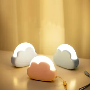 Design originale accogliente Cloud Stand lampada Desktop tipo C libro di lettura tavolo Led luce notturna portatile Usb