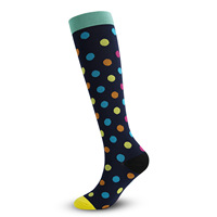 Dropshipping for Amazon Sports Chaussettes de compression Chaussettes élastiques longues et bien positionnées avec des chaussettes High Crew Factory Direct