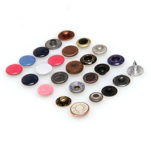 Custom Made Denim Kot Düğmesi ve Perçinler - Product Image 4