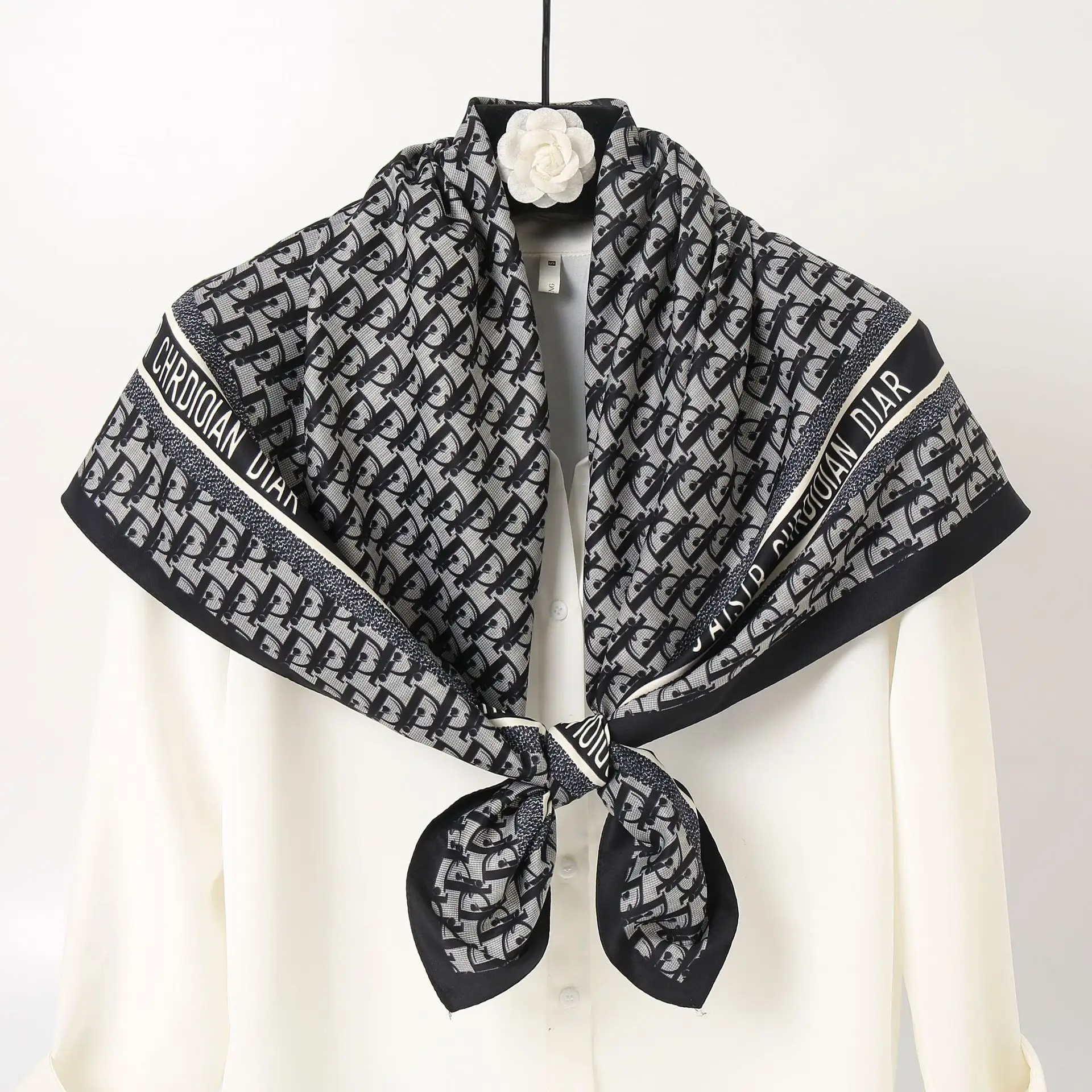 패션 블랙 폴카 도트 격자 무늬 스카프 여성용 다목적 장식 목도리 능 직물 실크 스퀘어 90x90cm 새로운 스카프