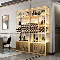 Cellier moderne de luxe en verre en acier inoxydable rouge vitrine de rangement pour bar vitrine pour whisky et vin vitrine pour bar