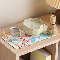 Ensemble traditionnel de matcha Astief de 7 pièces, bol en céramique coloré avec relief de fleurs de cerisier, fouet à matcha, ensemble cadeau avec bec verseur