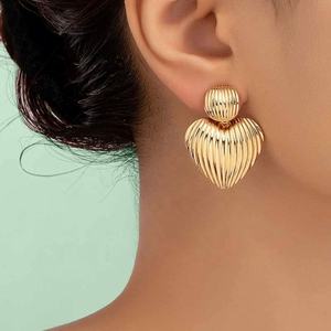 Pendientes Largos de Mujer, Elegantes y Modernos, Chapados en Oro, Diseño Geométrico Simple, Versátil y Creativo, Estilo Europeo Americano - Product Image 1