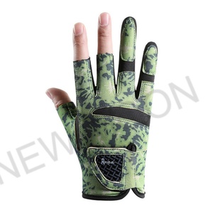 Customized Lightweight Breathable Anti-UV Anti-slip Fishing <b>Gloves</b> Outdoor Waterproof - Product Image 4