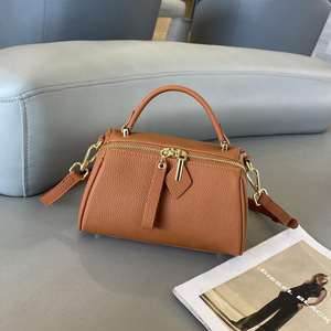 Sac bandoulière rétro de luxe pour femme en cuir véritable de haute qualité 2026 - Product Image 1