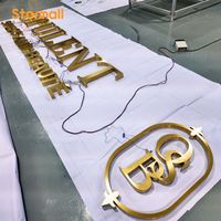 Enseigne LED rétroéclairée personnalisée en métal brossé doré de qualité supérieure avec conception graphique gratuite, signalétique de luxe pour logo de marque