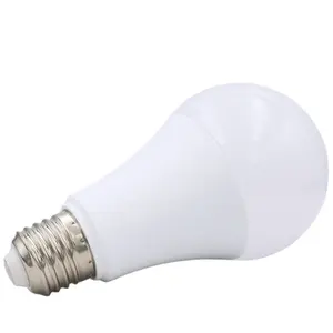 מכירה לוהטת חיסכון באנרגיה אלומיניום 5w 7w 9w 12w 15w 18w B22 E27 LED הנורה