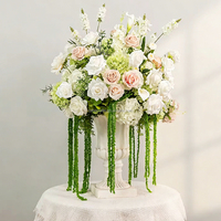 Piliers de mariage blancs et verts de luxe, arrangement floral artificiel, centre de table floral pour la cérémonie de mariage, décoration d'événements