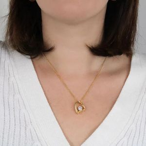 Collier Pendentif Cœur Classique en Cuivre Personnalisé avec Carte Texte – Cadeau de Réconciliation pour Partenaire - Product Image 6