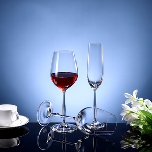 Copas de vino de cristal de estilo moderno Premium Copa de vino de borde ultrafino de tallo largo para uso en restaurante en el hogar - Product Image 3