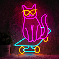 Neonawall Enseigne néon personnalisée OEM ODM, Enseigne néon LED Chat Skater pour la chambre d'enfant, les magasins de jouets, les décorations de fête sur le thème des animaux, les cadeaux