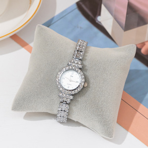 Montre à quartz pour femme, élégante et luxueuse, bracelet en alliage unique, montre pour dames - Product Image 6