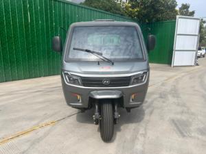 <span class=keywords><strong>Triciclo</strong></span> de cabina cerrada de lujo, motor de gasolina de <span class=keywords><strong>1000cc</strong></span>, <span class=keywords><strong>triciclo</strong></span> de carga pesada, volquete de motocicleta con carro - Product Image 6
