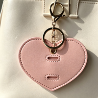 Porte-lunettes créatif en cuir PU en forme de cœur, clip portable, breloque de sac, porte-clés pour accessoire de sac à main