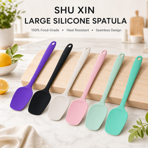 Spatule en silicone résistante à la chaleur avec manche en bois pour la pâtisserie et la cuisine - Product Image 1