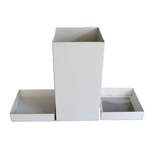 เคลือบเงาเฉพาะจุดด้วยยูวี และเคลือบเงาแบบวานิช พร้อมกล่องเค้กทรงสูงแข็งแรง - Product Image 1