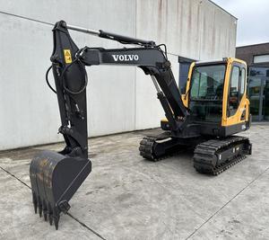 Excavadora Usada Volvo EC55B PRO en Oferta, Miniexcavadora de 5.5 Toneladas, Alta Potencia Hidráulica para Construcción, Carreteras, Granjas y Edificios - Product Image 4