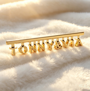 High Quality Zinc Alloy Brushed Metal Tag for Jackets & Clothing, Factory Direct metal clothing label for outerwear accessories - Product Image 2