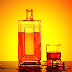 <span class=keywords><strong>Prix</strong></span> usine vente en <span class=keywords><strong>vrac</strong></span> 700ml Transparent grande bouteille en verre de silex vide bouchon d'étanchéité pour liqueur vin whisky vodka tequila - Product Image 2