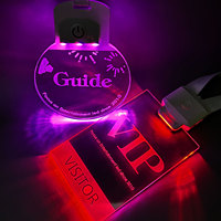 Badge LED en acrylique lumineux CR2032 avec cordon, gravure laser du logo pour événements