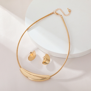 Collana e orecchini da donna in metallo con catena a spina di pesce, design retrò francese, set di <span class=keywords><strong>gioielli</strong></span> esagerati per ragazze. - Product Image 5