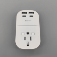 Adaptateur de prise murale pour voyages en Europe avec 2 ports USB A et 1 port USB C 100-240V AC