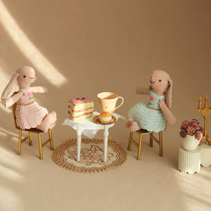 ตุ๊กตาหนูโครเชต์ทำมือน่ารักพร้อมฉากปาร์ตี้น้ำชาขนาดเล็กเหมาะสำหรับบ้านตุ๊กตาและของตกแต่ง - Product Image 2