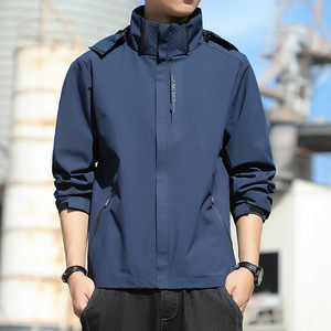 Chaqueta Bomber Casual Tres en Uno para Hombre, Primavera-Otoño, con Capucha, Holgada, Impermeable, Deportiva, Versátil, Estampada, 100% Poliéster - Product Image 3
