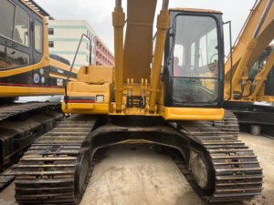 รถขุดตีนตะขาบญี่ปุ่นแท้ รุ่น Cat 320BL สภาพดี ใช้งานน้อย รางกว้าง เครื่องยนต์ใช้งานแล้ว เหมาะสำหรับงานฟาร์ม ขาย - Product Image 3