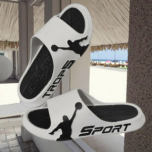 Zapatillas de PVC antideslizantes para deportes de playa de verano para Hombre, sandalias exteriores suaves acolchadas para el hogar, diseño deslizante para Hombre Chanclas - Product Image 4