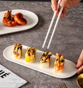 Assiettes à sushi longues en porcelaine écologiques de style INS tendance, plats ronds créatifs pour restaurants, hôtels et mariages - Product Image 6