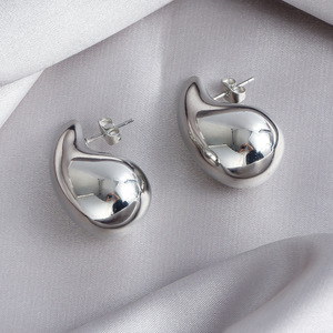 Runway Comma <b>Teardrop</b> Punk Style Niche Simple Smooth Surface Hanging Water Drop <b>Stud</b> <b>Earrings</b> - Product Image 6