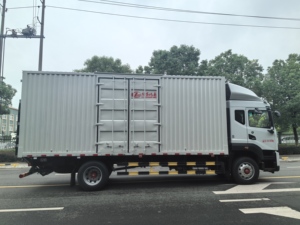 รถบรรทุกหนักตงเฟิง 20 ตัน จากโรงงานโดยตรง ขับเคลื่อน 4x2 6x4 พวงมาลัยซ้าย/ขวา สำหรับขนส่งสินค้าและโลจิสติกส์ - Product Image 3