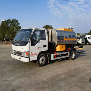 Camion de distribution d'asphalte 5cbm JAC 4x2 camion de transport d'asphalte liquide équipement routier à vendre - Product Image 4