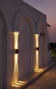 Lámpara Solar LED de Pared para Jardín, Venta al por Mayor, Luz Exterior con Iluminación Superior e Inferior, IP54 Impermeable, Forma Cuadrada - Product Image 2