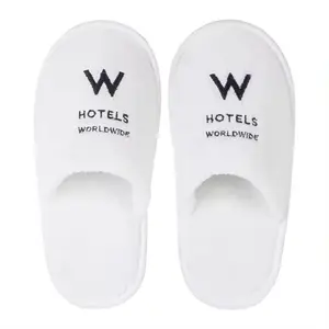 Zapatilla de Punta cerrada de 5 estrellas zapatilla de lana de coral personalizada - Product Image 6