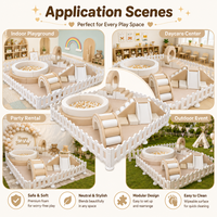 Ensemble de jeu modulaire pour enfants, beige neutre, avec piscine à balles, toboggan, structure d'escalade, château gonflable et clôture de sécurité, équipement de terrain de jeu