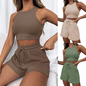 ชุดเซ็ตเสื้อกั๊กแขนกุดผ้าวาฟเฟิลสีพื้นสองชิ้นกับกางเกงขาสั้นสำหรับผู้หญิงแฟชั่นฤดูร้อน - Product Image 1