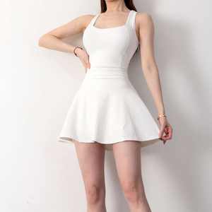 Grosir 2024 keluaran baru gaun tenis kompetisi olahraga latihan kebugaran senam balap wanita - Product Image 2