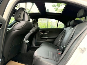 Auto Usado <span class=keywords><strong>Mercedes</strong></span>-Benz <span class=keywords><strong>Clase</strong></span> <span class=keywords><strong>C</strong></span> <span class=keywords><strong>C</strong></span> 260 L Sport Sedán 2023, 5 Asientos + Híbrido Suave de 48V + Asientos Delanteros con Calefacción, Ventilación y Memoria - Product Image 4