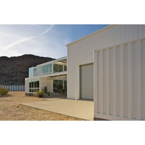Casa Contenedor Tipo Villa de Diseño Moderno con Forma Rectangular - Product Image 1