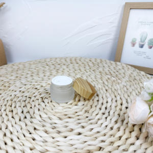 Lujo 15g 30ml 50g 60ml 100mL Cosméticos Crema facial Frascos de vidrio Marrón mate esmerilado con tapa CR para el cuidado de la piel - Product Image 3