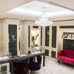 Grande vetrina chiudibile a chiave vetro temperato illuminazione a LED in alluminio per esposizione sicura <span class=keywords><strong>del</strong></span> <span class=keywords><strong>prodotto</strong></span> negozi al dettaglio centri commerciali - Product Image 2