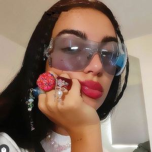 Gafas de Sol de Lujo con Logotipo Personalizado 2024, Gafas de Sol de Diamante Extra Grandes para Mujer, Lentes de una Pieza sin Montura - Product Image 3