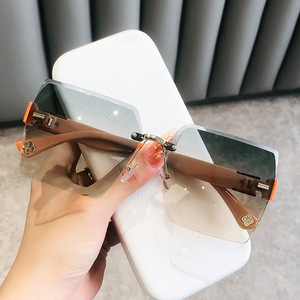 Frameless Cut Edge Sunglasses For Women <b>Large</b> <b>Frame</b> UV400 PC Lens TR Metals Black Color Box Packing - Product Image 3